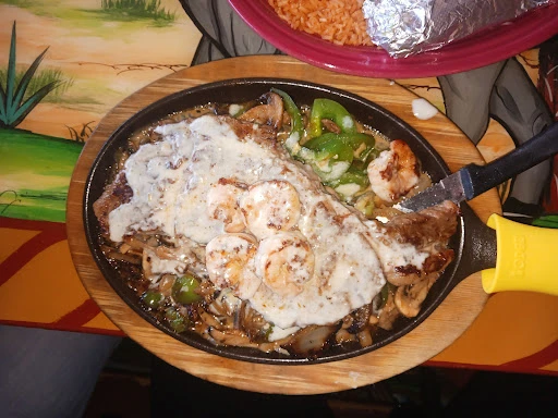 El Tequila Mexican Restaurant & Cantina photo 7