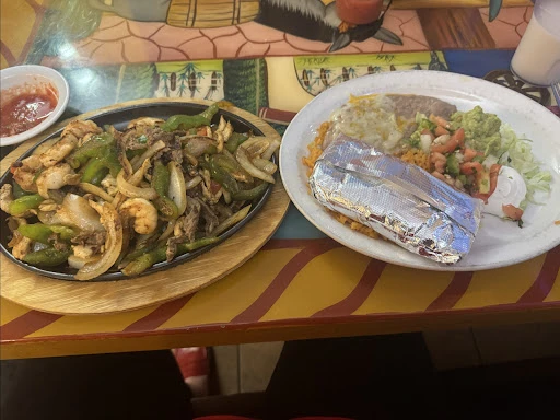 El Tequila Mexican Restaurant & Cantina photo 4